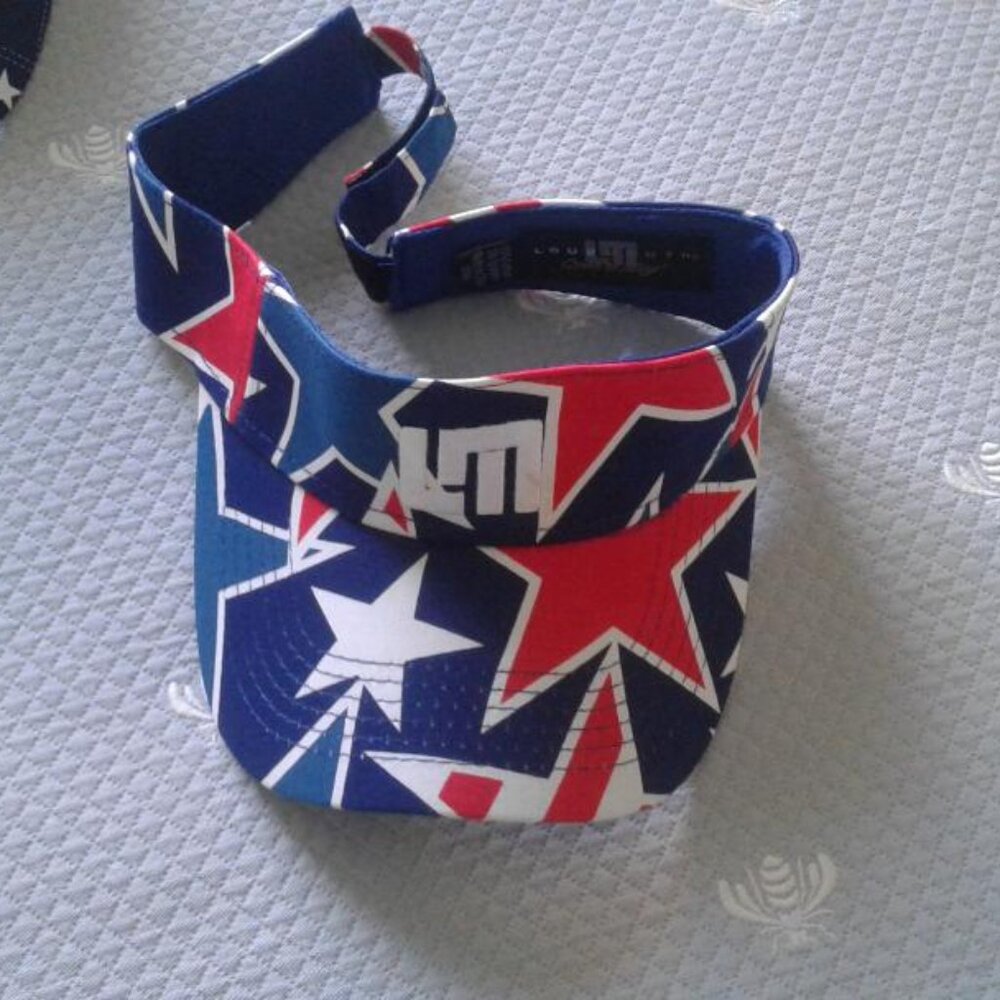 Loudmouth visor